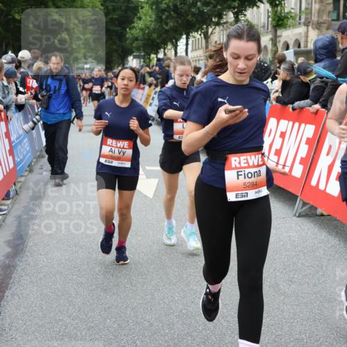 14.06.2026 - REWE Women's Run Strokosch-Dieckow http://msf.ph/oto/9767995 14.06.2026 11:00:16 Ziel 5101, 5274, 5284, 5526, 5792, 5801, 5821, 5892, 5930, 5954, 6035 meine-sportfotos.de