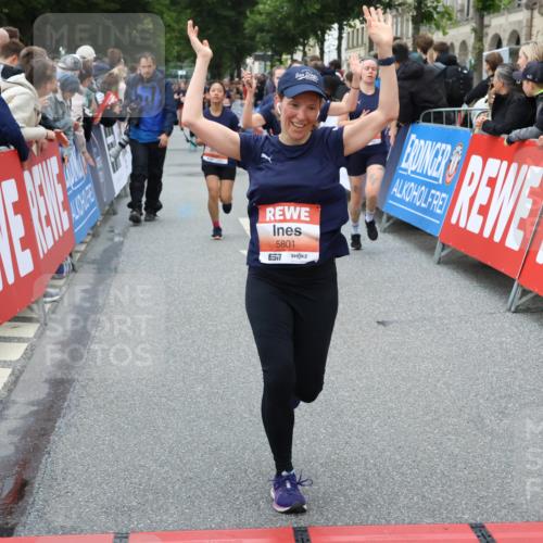 14.06.2026 - REWE Women's Run Strokosch-Dieckow http://msf.ph/oto/9768033 14.06.2026 11:00:15 Ziel 5101, 5274, 5284, 5286, 5526, 5792, 5801, 5821, 5892, 5930, 5954, 6035 meine-sportfotos.de