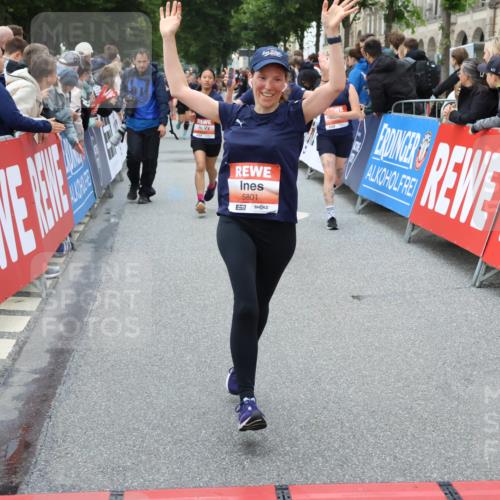 14.06.2026 - REWE Women's Run Strokosch-Dieckow http://msf.ph/oto/9768050 14.06.2026 11:00:14 Ziel 5101, 5274, 5284, 5286, 5526, 5792, 5801, 5821, 5892, 5930, 5954, 6035 meine-sportfotos.de