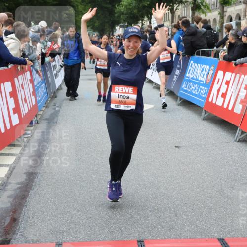14.06.2026 - REWE Women's Run Strokosch-Dieckow http://msf.ph/oto/9768059 14.06.2026 11:00:14 Ziel 5101, 5274, 5284, 5286, 5526, 5792, 5801, 5821, 5892, 5930, 5954, 6035 meine-sportfotos.de