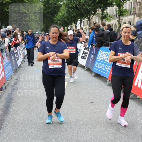 14.06.2026 - REWE Women's Run Strokosch-Dieckow http://msf.ph/oto/9768111 14.06.2026 11:00:12 Ziel 5101, 5217, 5274, 5284, 5286, 5340, 5526, 5801, 5821, 5892, 5954, 6035 meine-sportfotos.de
