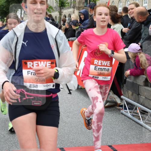 14.06.2026 - REWE Women's Run Strokosch-Dieckow http://msf.ph/oto/9768234 14.06.2026 11:00:04 Ziel 5094, 5139, 5217, 5258, 5286, 5340, 5569, 5873, 5886, 6030, 6034, 6035 meine-sportfotos.de