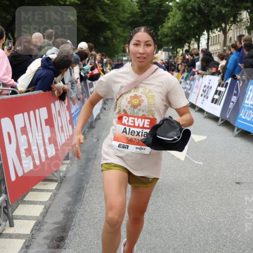 14.06.2026 - REWE Women's Run Strokosch-Dieckow http://msf.ph/oto/9768377 14.06.2026 11:00:00 Ziel 5094, 5139, 5258, 5340, 5569, 5873, 5886, 6030, 6031, 6034 meine-sportfotos.de