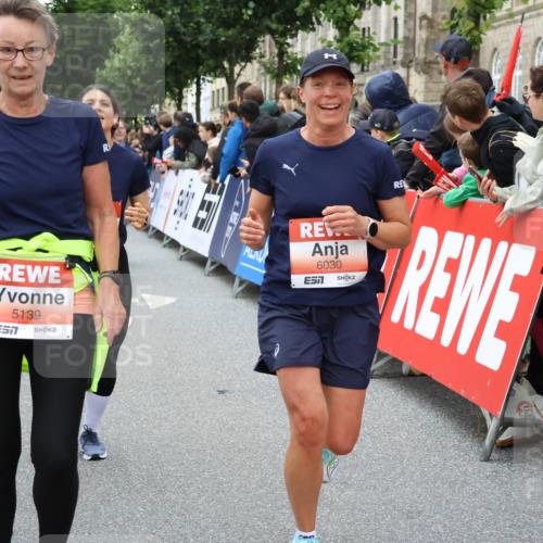 14.06.2026 - REWE Women's Run Strokosch-Dieckow http://msf.ph/oto/9768491 14.06.2026 10:59:57 Ziel 5139, 5258, 5569, 5873, 5886, 6030, 6031 meine-sportfotos.de