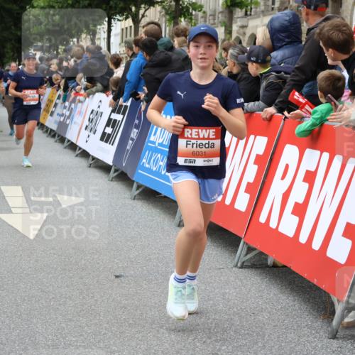 14.06.2026 - REWE Women's Run Strokosch-Dieckow http://msf.ph/oto/9768627 14.06.2026 10:59:53 Ziel 5139, 5258, 5560, 5642, 5928, 6017, 6030, 6031 meine-sportfotos.de