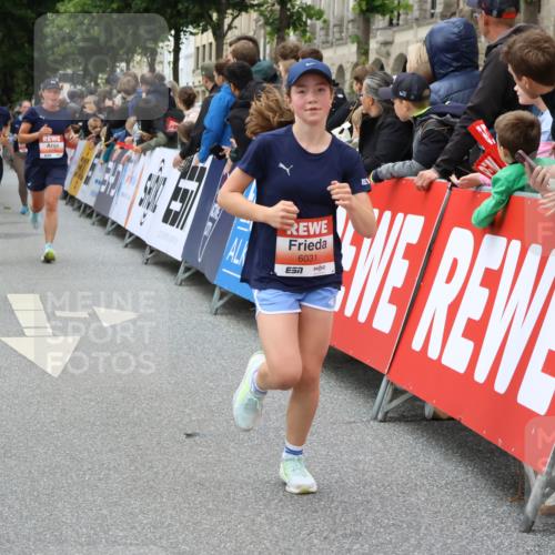 14.06.2026 - REWE Women's Run Strokosch-Dieckow http://msf.ph/oto/9768639 14.06.2026 10:59:53 Ziel 5139, 5258, 5560, 5642, 5928, 6017, 6030, 6031 meine-sportfotos.de