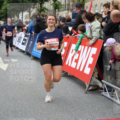 14.06.2026 - REWE Women's Run Strokosch-Dieckow http://msf.ph/oto/9769006 14.06.2026 10:59:37 Ziel 5032, 5117, 5404, 5409, 5418, 5590, 5701, 6016 meine-sportfotos.de