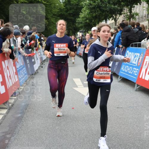 14.06.2026 - REWE Women's Run Strokosch-Dieckow http://msf.ph/oto/9769174 14.06.2026 10:59:32 Ziel 5032, 5172, 5337, 5404, 5409, 5635, 5701 meine-sportfotos.de