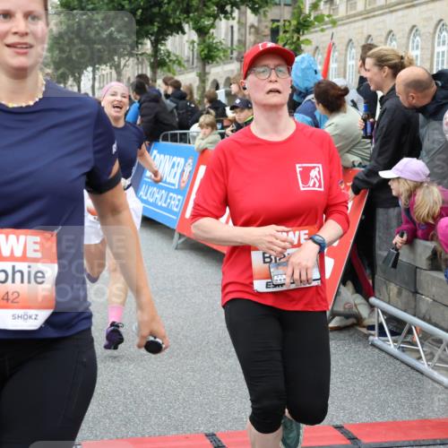 14.06.2026 - REWE Women's Run Strokosch-Dieckow http://msf.ph/oto/9769766 14.06.2026 10:59:05 Ziel 5066, 5067, 5142, 5144, 5154, 5226, 5376, 5703, 5741, 5986 meine-sportfotos.de
