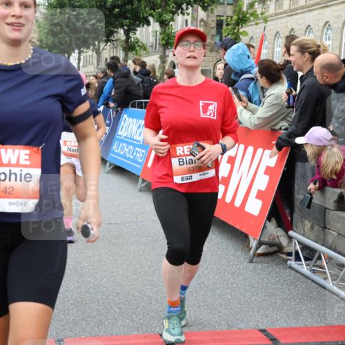 14.06.2026 - REWE Women's Run Strokosch-Dieckow http://msf.ph/oto/9769805 14.06.2026 10:59:05 Ziel 5066, 5067, 5142, 5144, 5154, 5226, 5376, 5703, 5741, 5986 meine-sportfotos.de