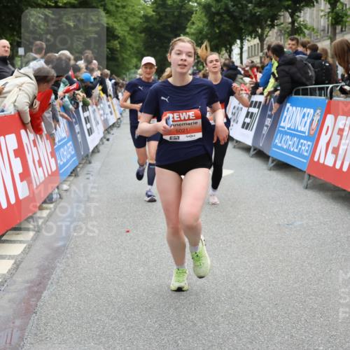 14.06.2026 - REWE Women's Run Strokosch-Dieckow http://msf.ph/oto/9770004 14.06.2026 10:57:02 Ziel 5021, 5023, 5074, 5209, 5571, 5583, 5964, 6053 meine-sportfotos.de