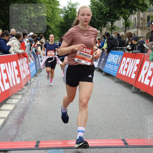 14.06.2026 - REWE Women's Run Strokosch-Dieckow http://msf.ph/oto/9770269 14.06.2026 10:56:54 Ziel 5023, 5070, 5219, 5571, 5583, 6023, 6053 meine-sportfotos.de
