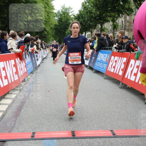 14.06.2026 - REWE Women's Run Strokosch-Dieckow http://msf.ph/oto/9770450 14.06.2026 10:56:49 Ziel 5070, 5219, 5945, 6023 meine-sportfotos.de
