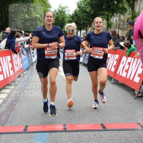 14.06.2026 - REWE Women's Run Strokosch-Dieckow http://msf.ph/oto/9770715 14.06.2026 10:56:28 Ziel 5140, 5244, 5245, 5556, 5818 meine-sportfotos.de