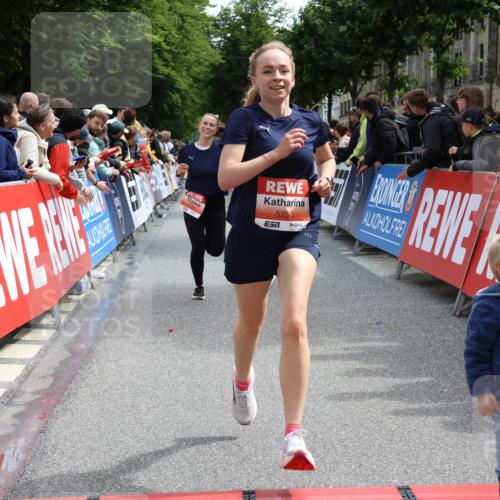 14.06.2026 - REWE Women's Run Strokosch-Dieckow http://msf.ph/oto/9771686 14.06.2026 10:55:46 Ziel 5250, 5287, 5695, 5789, 6069 meine-sportfotos.de