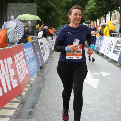 14.06.2026 - REWE Women's Run Strokosch-Dieckow http://msf.ph/oto/9771848 14.06.2026 11:10:26 Ziel 5211, 5240, 5301, 5698, 5787, 5788 meine-sportfotos.de
