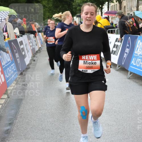 14.06.2026 - REWE Women's Run Strokosch-Dieckow http://msf.ph/oto/9771953 14.06.2026 11:10:21 Ziel 5211, 5301, 5375, 5698, 5787, 5788, 5937, 5974, 5996 meine-sportfotos.de