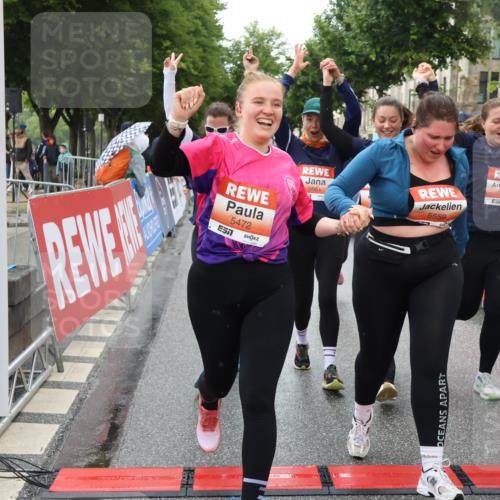 14.06.2026 - REWE Women's Run Strokosch-Dieckow http://msf.ph/oto/9772122 14.06.2026 11:10:04 Ziel 5060, 5061, 5063, 5145, 5197, 5246, 5472, 5533, 5559, 5770, 5855, 5902, 5926 meine-sportfotos.de