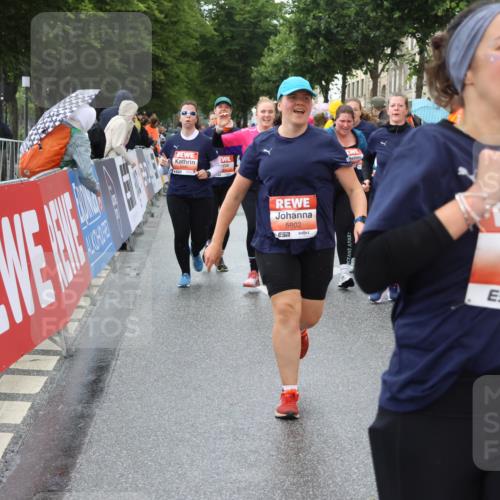 14.06.2026 - REWE Women's Run Strokosch-Dieckow http://msf.ph/oto/9772216 14.06.2026 11:10:01 Ziel 5060, 5061, 5063, 5145, 5197, 5246, 5278, 5465, 5472, 5533, 5559, 5770, 5855, 5902, 5926 meine-sportfotos.de