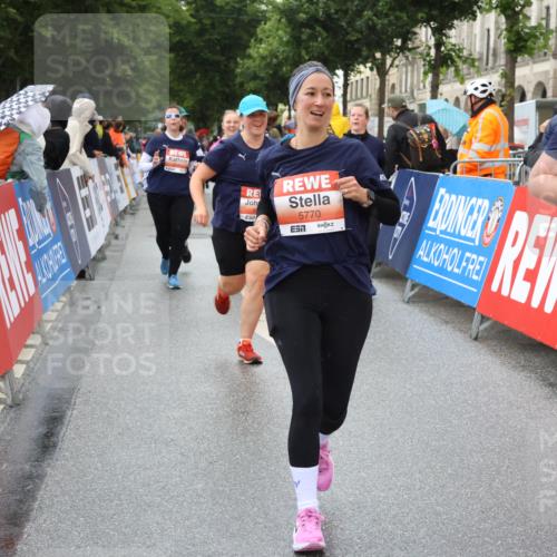 14.06.2026 - REWE Women's Run Strokosch-Dieckow http://msf.ph/oto/9772230 14.06.2026 11:10:00 Ziel 5060, 5061, 5063, 5197, 5246, 5278, 5465, 5472, 5559, 5770, 5855, 5902, 5926 meine-sportfotos.de