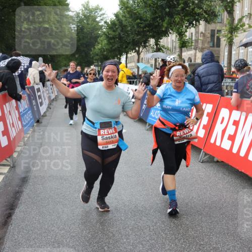 14.06.2026 - REWE Women's Run Strokosch-Dieckow http://msf.ph/oto/9773542 14.06.2026 11:08:47 Ziel 5224, 5235, 5413, 5414, 5596, 5614, 5779 meine-sportfotos.de