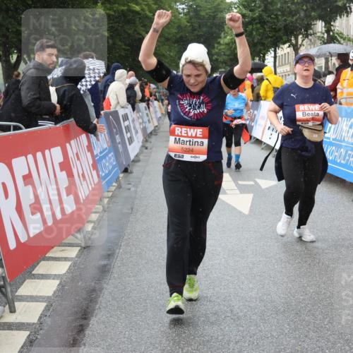 14.06.2026 - REWE Women's Run Strokosch-Dieckow http://msf.ph/oto/9773626 14.06.2026 11:08:44 Ziel 5224, 5235, 5413, 5414, 5596, 5779, 5851, 5852, 5994 meine-sportfotos.de