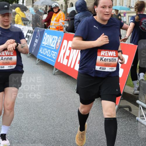 14.06.2026 - REWE Women's Run Strokosch-Dieckow http://msf.ph/oto/9774063 14.06.2026 11:08:26 Ziel 5016, 5019, 5175, 5201, 5206, 5253, 5411, 5478, 5597, 5807, 5875, 5900, 5949 meine-sportfotos.de