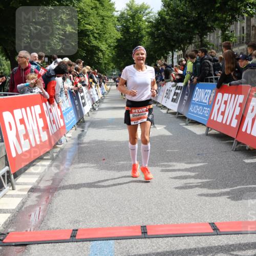 14.06.2026 - REWE Women's Run Strokosch-Dieckow http://msf.ph/oto/9774313 14.06.2026 10:53:32 Ziel 5026, 5978 meine-sportfotos.de