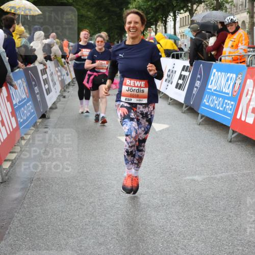 14.06.2026 - REWE Women's Run Strokosch-Dieckow http://msf.ph/oto/9774365 14.06.2026 11:08:14 Ziel 5016, 5018, 5019, 5128, 5129, 5131, 5206, 5313, 5397, 5478, 5664 meine-sportfotos.de