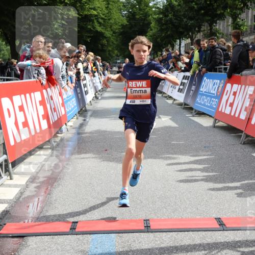 14.06.2026 - REWE Women's Run Strokosch-Dieckow http://msf.ph/oto/9774483 14.06.2026 10:53:27 Ziel 5493, 5694, 5978 meine-sportfotos.de