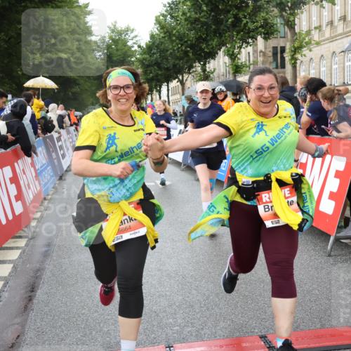 14.06.2026 - REWE Women's Run Strokosch-Dieckow http://msf.ph/oto/9774547 14.06.2026 11:08:06 Ziel 5065, 5128, 5129, 5131, 5313, 5327, 5397, 5423, 5664, 5752 meine-sportfotos.de