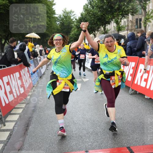 14.06.2026 - REWE Women's Run Strokosch-Dieckow http://msf.ph/oto/9774622 14.06.2026 11:08:05 Ziel 5065, 5128, 5129, 5131, 5313, 5327, 5397, 5423, 5664, 5752 meine-sportfotos.de