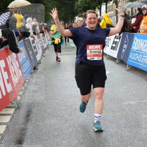 14.06.2026 - REWE Women's Run Strokosch-Dieckow http://msf.ph/oto/9774751 14.06.2026 11:08:01 Ziel 5065, 5114, 5327, 5423, 5752 meine-sportfotos.de