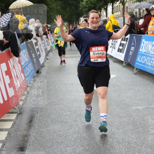 14.06.2026 - REWE Women's Run Strokosch-Dieckow http://msf.ph/oto/9774764 14.06.2026 11:08:01 Ziel 5065, 5114, 5327, 5423, 5752 meine-sportfotos.de