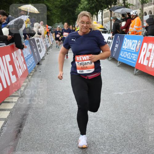14.06.2026 - REWE Women's Run Strokosch-Dieckow http://msf.ph/oto/9774877 14.06.2026 11:07:54 Ziel 5114, 5327, 5384, 5385, 5908, 5909 meine-sportfotos.de