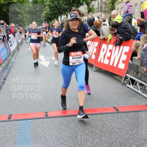14.06.2026 - REWE Women's Run Strokosch-Dieckow http://msf.ph/oto/9775226 14.06.2026 09:56:23 Ziel 10563, 10737, 10774, 10816, 10838, 10867, 10923, 11491, 11526 meine-sportfotos.de
