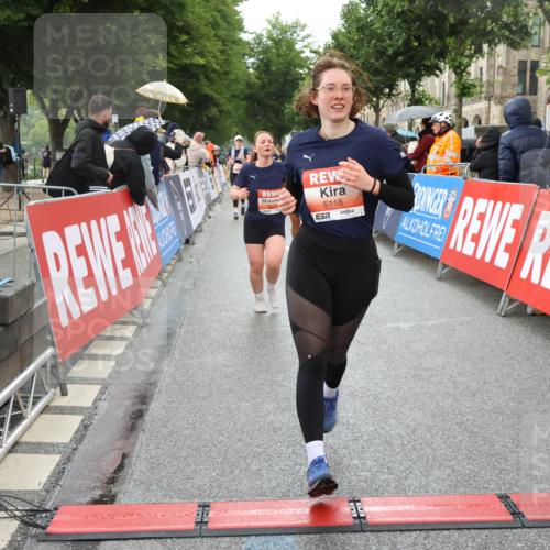 14.06.2026 - REWE Women's Run Strokosch-Dieckow http://msf.ph/oto/9775328 14.06.2026 11:07:29 Ziel 5118, 5190, 5229, 5368, 5369, 5476, 5483, 5484, 5630, 5808, 5895, 6065 meine-sportfotos.de