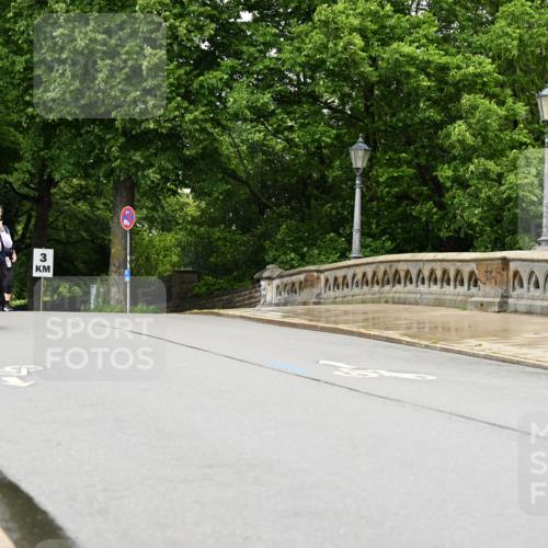 14.06.2026 - REWE Women's Run Dr. Thomas Lammeyer http://msf.ph/oto/9775343 14.06.2026 09:57:55 Laufen 3 meine-sportfotos.de