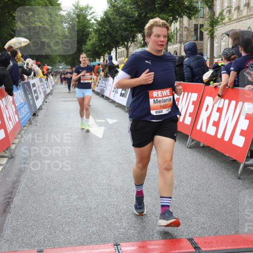 14.06.2026 - REWE Women's Run Strokosch-Dieckow http://msf.ph/oto/9775535 14.06.2026 11:07:13 Ziel 5104, 5268, 5437, 5676, 5734, 5735, 5977, 6012, 6041 meine-sportfotos.de
