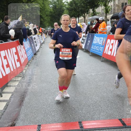 14.06.2026 - REWE Women's Run Strokosch-Dieckow http://msf.ph/oto/9775625 14.06.2026 11:07:07 Ziel 5104, 5510, 5676, 5677, 5734, 5735, 5977, 6012 meine-sportfotos.de