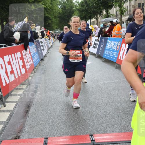 14.06.2026 - REWE Women's Run Strokosch-Dieckow http://msf.ph/oto/9775644 14.06.2026 11:07:07 Ziel 5104, 5510, 5676, 5677, 5734, 5735, 5977, 6012 meine-sportfotos.de