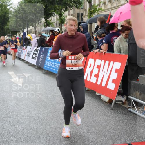 14.06.2026 - REWE Women's Run Strokosch-Dieckow http://msf.ph/oto/9775691 14.06.2026 11:07:02 Ziel 5510, 5534, 5542, 5627, 5676, 5677, 5734, 5816, 5856 meine-sportfotos.de