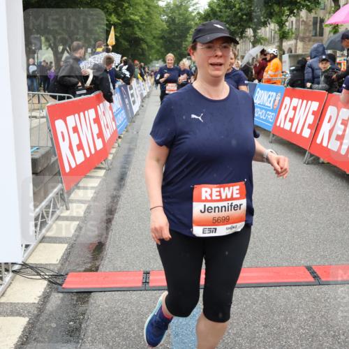 14.06.2026 - REWE Women's Run Strokosch-Dieckow http://msf.ph/oto/9776332 14.06.2026 11:06:07 Ziel 5072, 5221, 5227, 5378, 5580, 5699, 5705, 5710, 5805, 5881, 5903, 5923 meine-sportfotos.de