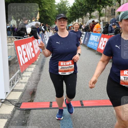 14.06.2026 - REWE Women's Run Strokosch-Dieckow http://msf.ph/oto/9776352 14.06.2026 11:06:07 Ziel 5072, 5221, 5227, 5378, 5580, 5699, 5705, 5710, 5805, 5881, 5903, 5923 meine-sportfotos.de
