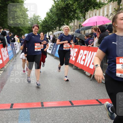 14.06.2026 - REWE Women's Run Strokosch-Dieckow http://msf.ph/oto/9776557 14.06.2026 11:06:34 Ziel 5071, 5075, 5076, 5134, 5222, 5283, 5382, 5441, 5480, 5491, 5541, 5574, 5829, 6024 meine-sportfotos.de