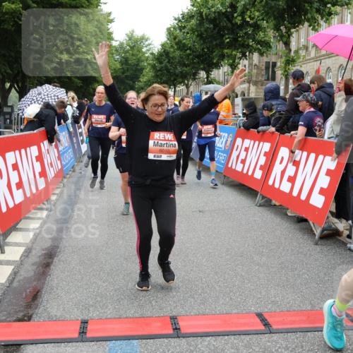 14.06.2026 - REWE Women's Run Strokosch-Dieckow http://msf.ph/oto/9776667 14.06.2026 11:05:41 Ziel 5078, 5156, 5174, 5178, 5210, 5237, 5312, 5447, 5524, 5621, 5626, 5765, 5791, 5849, 5888, 5939, 6010, 6032 meine-sportfotos.de