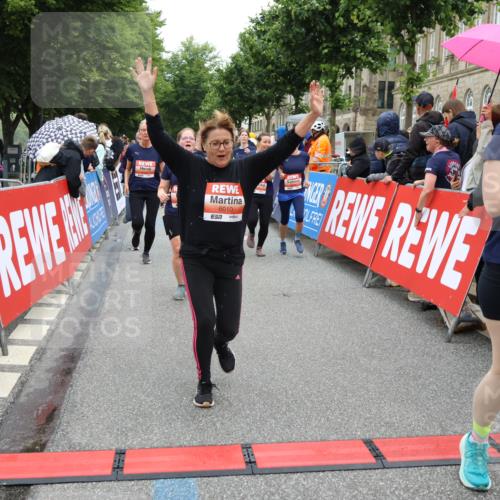 14.06.2026 - REWE Women's Run Strokosch-Dieckow http://msf.ph/oto/9776672 14.06.2026 11:05:41 Ziel 5078, 5156, 5174, 5178, 5210, 5237, 5312, 5447, 5524, 5621, 5626, 5765, 5791, 5849, 5888, 5939, 6010, 6032 meine-sportfotos.de