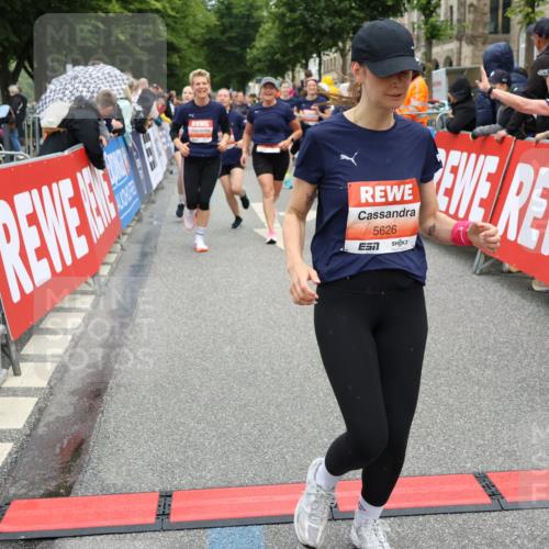 14.06.2026 - REWE Women's Run Strokosch-Dieckow http://msf.ph/oto/9776728 14.06.2026 11:05:36 Ziel 5078, 5138, 5156, 5174, 5177, 5178, 5198, 5210, 5237, 5539, 5592, 5626, 5888, 5939, 5967, 6013 meine-sportfotos.de