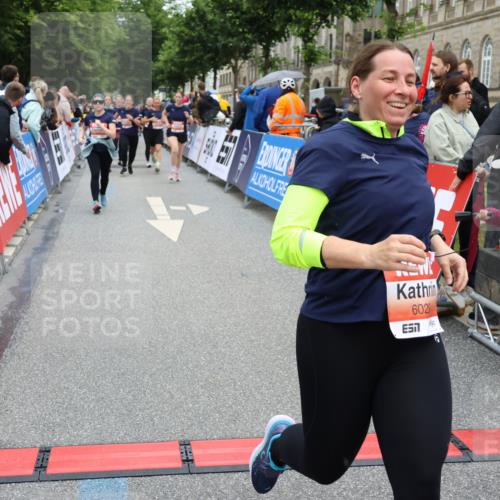 14.06.2026 - REWE Women's Run Strokosch-Dieckow http://msf.ph/oto/9776876 14.06.2026 11:05:23 Ziel 5208, 5214, 5295, 5357, 5370, 5389, 5439, 5444, 5494, 5531, 5568, 5743, 5754, 6028, 6029 meine-sportfotos.de