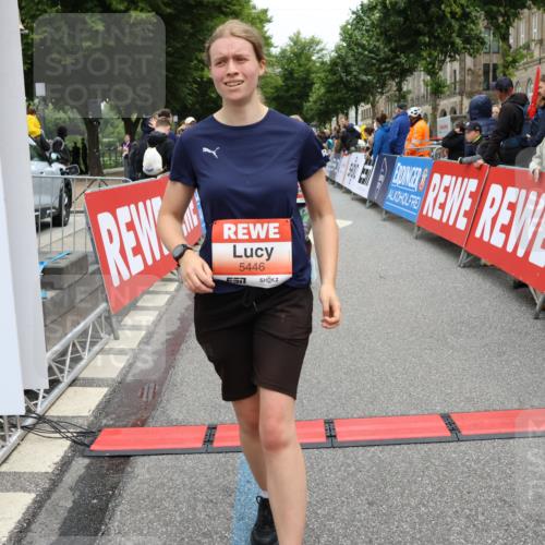14.06.2026 - REWE Women's Run Strokosch-Dieckow http://msf.ph/oto/9777134 14.06.2026 11:05:02 Ziel 5020, 5185, 5199, 5420, 5446, 5452, 5573, 5615, 5667, 5668, 5725, 5811, 5819, 6038 meine-sportfotos.de